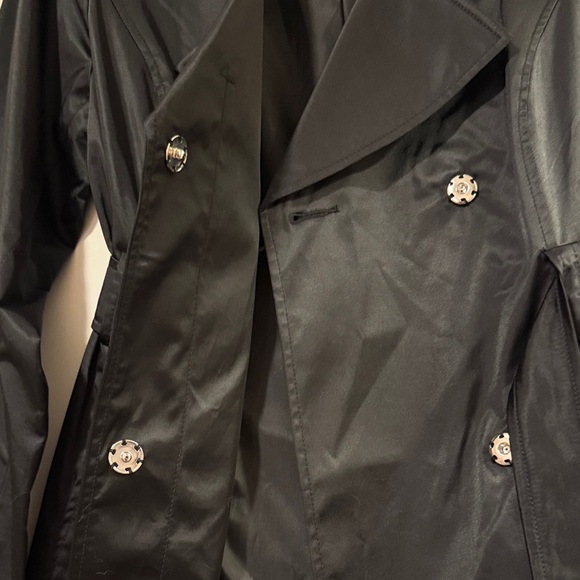 Classic Black Trench Coat - Picture 5 of 9